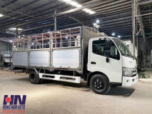 Xe Tải Hino 3Tấn5 Thùng Mui Bạt Bửng Nhôm