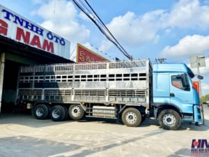xe tải chenglong h7 18 tấn thùng chở heo