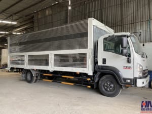 xe tải isuzu frr650 6 tấn thùng cánh dơi