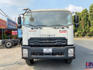 xe tải isuzu fvr900 8 tấn thùng mui bạt 10m