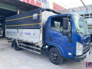 xe tải isuzu qkr270 2.7 tấn thùng mui bạt 4.5m