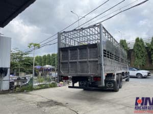 xe tải hino fl 15 tấn thùng chở heo 9m4