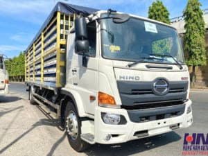 xe tải hino fg 8 tấn thùng chở gia cầm