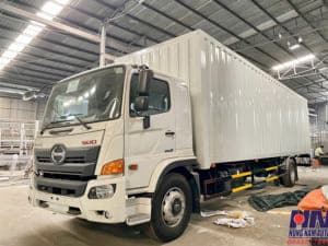 xe tải hino fg8jt8a 8 tấn thùng kín container 10m