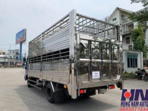 xe tải hino xzu720 3.5 tấn thùng chở gia súc