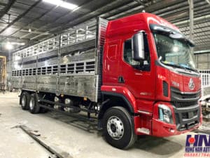 xe tải chenglong h5 15 tấn thùng chở gia súc