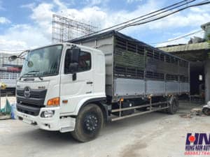 xe tải hino fg8jt8a 8 tấn thùng chở gia súc